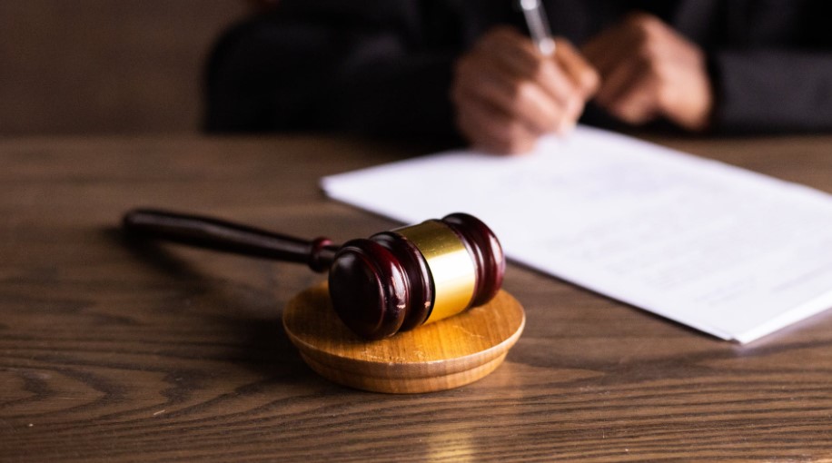 被辭退沒有勞動(dòng)合同能仲裁嗎